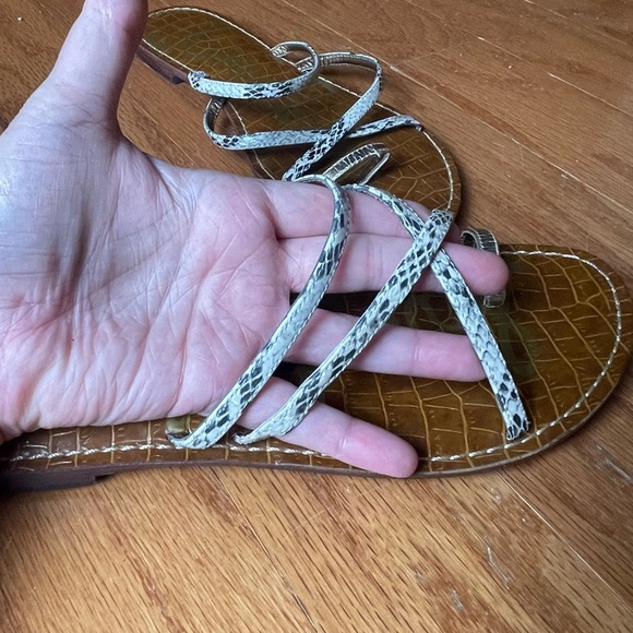 Sam Edelman Gillian Snake Print Flat Sandal, Size 9 - Picture 2 of 10